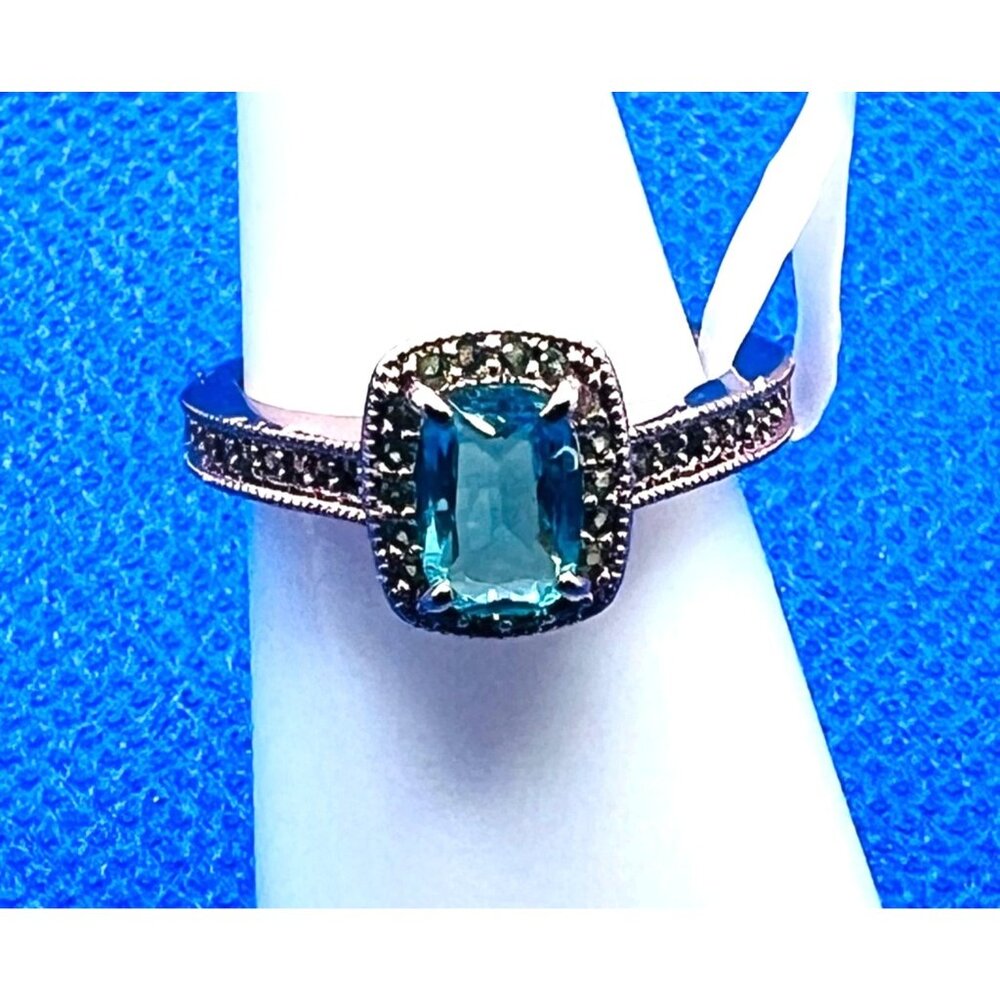 Ring Bomb Party Ring # 2155, Size 6 LC Aqua Blue Topaz triple plated rose gold - Picture 3 of 4